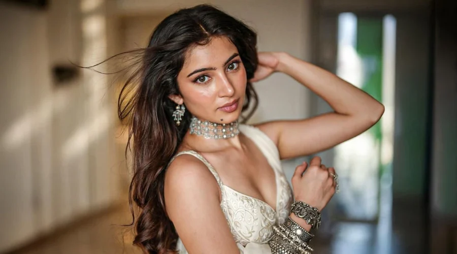 सारा अर्जुन का 10 करोड़ का घर: किताबों से सजा लग्जरी फ्लैट