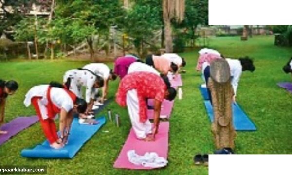 मेनोपॉज के बाद हार्मोन थेरेपी से 35% वजन घटाएं
