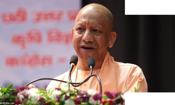 योगी ने पाकिस्तान को पापी बताया, मियानपुर का नाम बदला