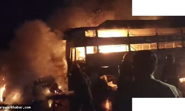 आगरा-लखनऊ एक्सप्रेसवे पर बस में आग, 2 की मौत