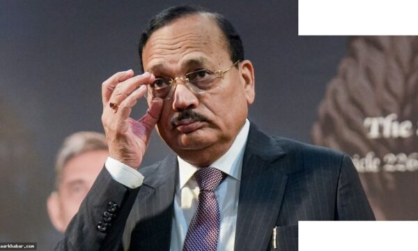 CJI की कॉकरोच टिप्पणी पर सफाई, युवाओं पर गर्व