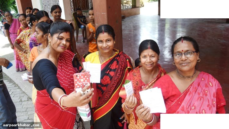 बंगाल चुनाव: महिलाओं की रिकॉर्ड वोटिंग ने बदली राजनीति