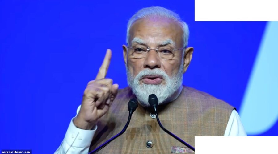 पेरिस में पीएम मोदी: 12 सालों में जीडीपी दोगुनी