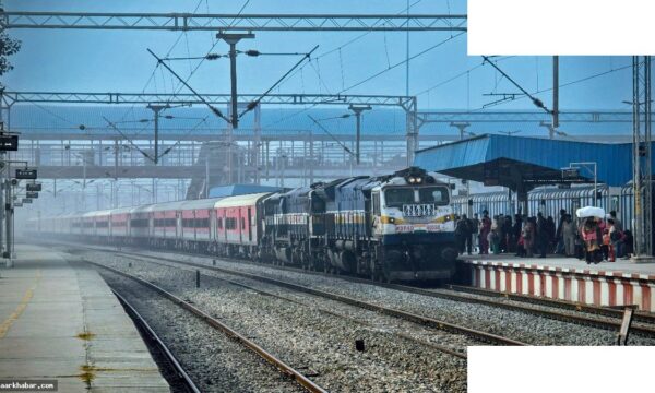 भारत की ट्रेन नंबर 14607 पाकिस्तान में क्यों खड़ी है