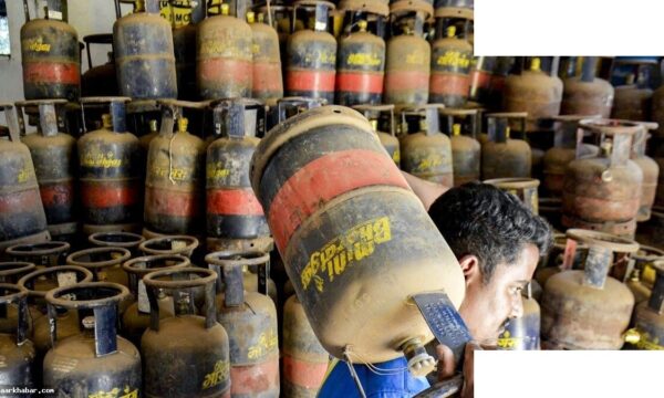कमर्शियल LPG सिलेंडर की कीमतों में भारी बढ़ोतरी