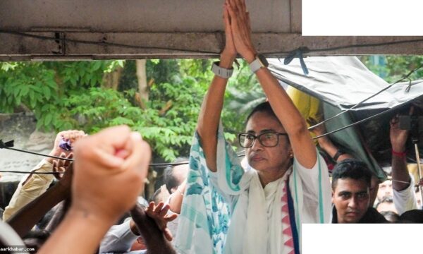 ममता का स्ट्रीट फाइटर अवतार, TMC में दरार