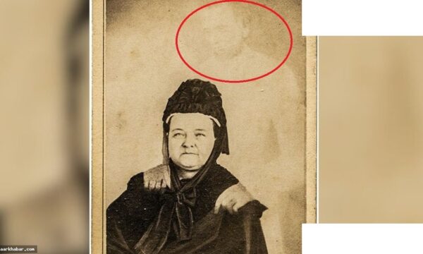 भूतों की फोटो खींचने वाला धोखेबाज फोटोग्राफर