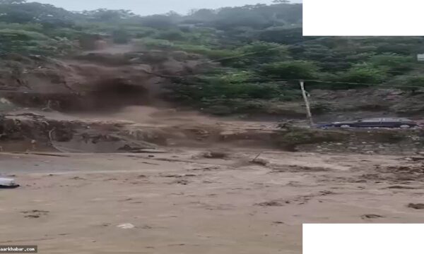 डोडा-किश्तवाड़ में बादल फटा, हाईवे बंद, सैलाब