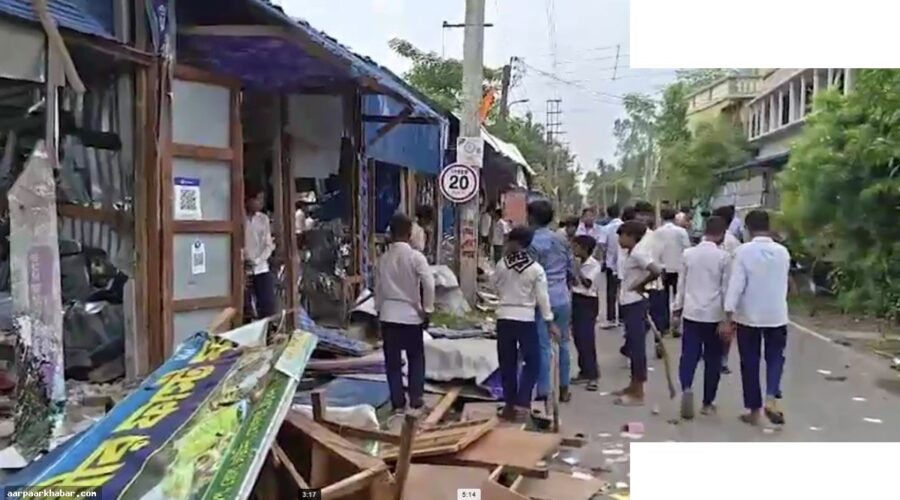 TMC नेताओं ने स्कूल जमीन पर बनवाई दुकानें