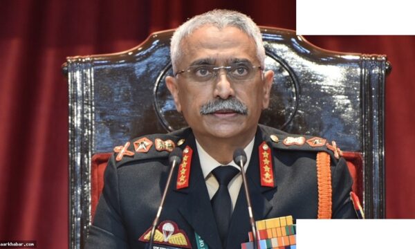 पाकिस्तान से खतरा, चीन से असली टक्कर: नरवणे