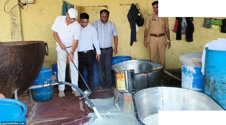 मथुरा में नकली पनीर फैक्ट्री पर बड़ी कार्रवाई