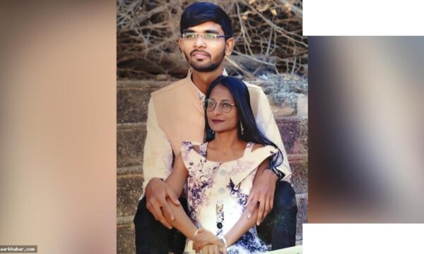 पति ने पत्नी की हत्या कर ट्रेन के आगे कूदा